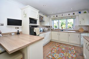 Photo 16- click for photo gallery